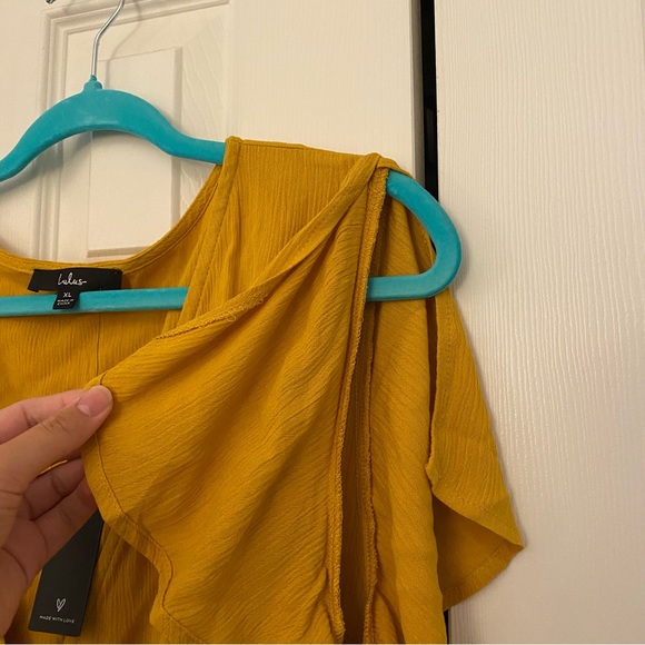 ‼️NWT‼️ Lulu’s Yellow Wrap Dress - Picture 2 of 5